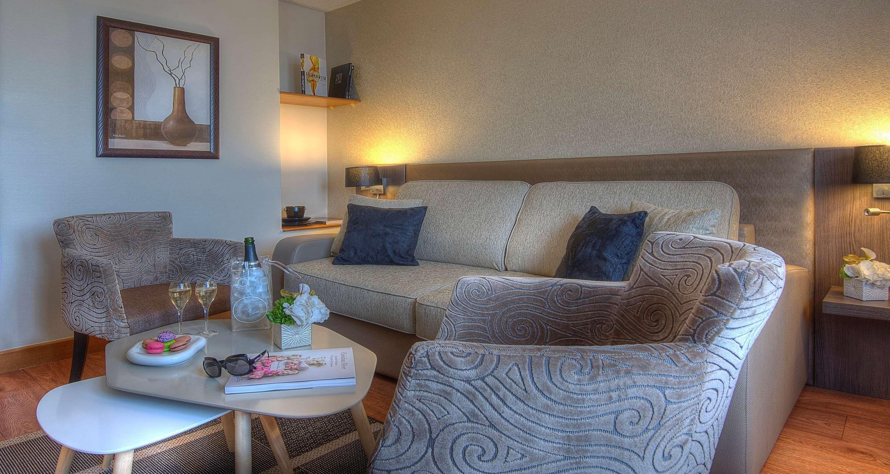 Western Elixir Hotel Grasse