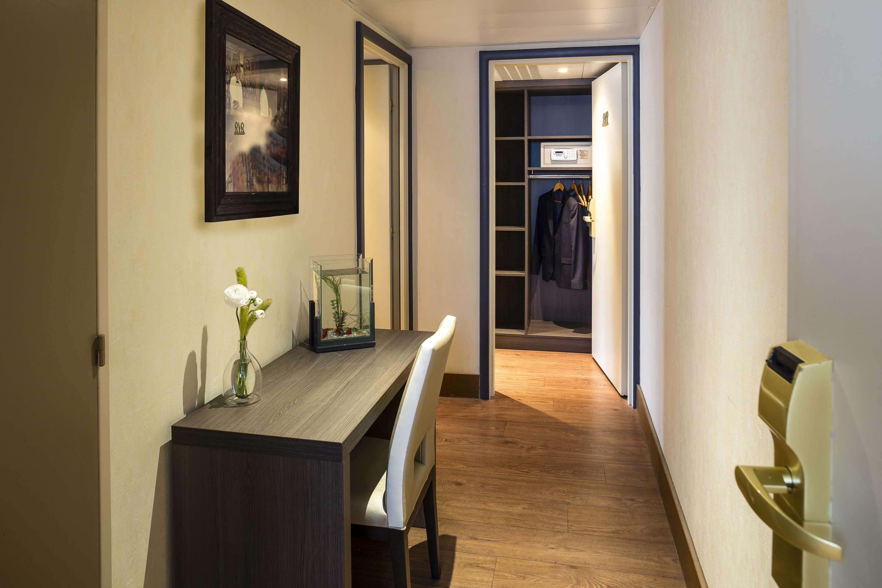Western Elixir Hotel Grasse
